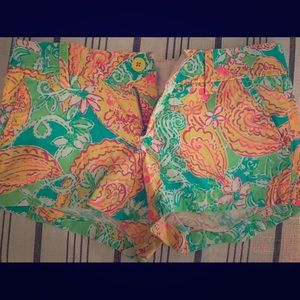 Pop goes the Lemur Lilly Pulitizer Walsh Shorts